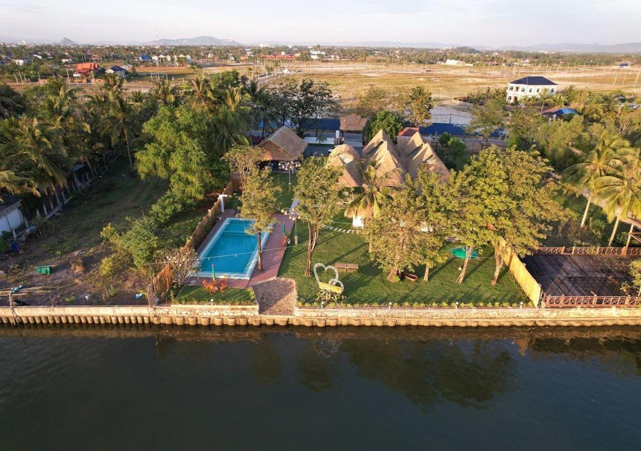 Sea Sand Resort Kampot Kültér fotó
